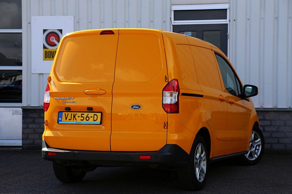 Ford Transit Courier 1.5 TDCI Limited Duratorq S&S*NL-Auto*P, Voorwielaandrijving, Ford, Lease, Onderhoudsboekje