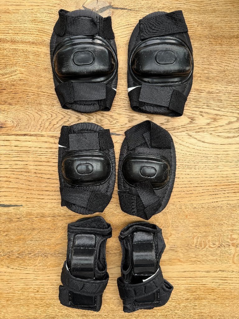 Valbescherming (knie- elleboog en polsbescherming), Ophalen of Verzenden, Zo goed als nieuw, Kinderen, Bescherming