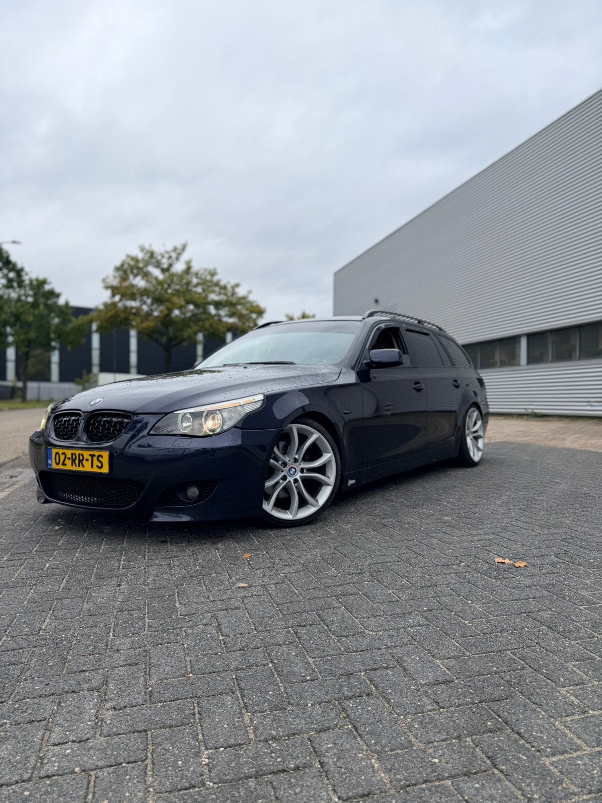 BMW 5-Serie 3.0 530I Touring AUT 2005 Blauw, Automaat, Achterwielaandrijving, Bi-Xenon koplampen, Beige