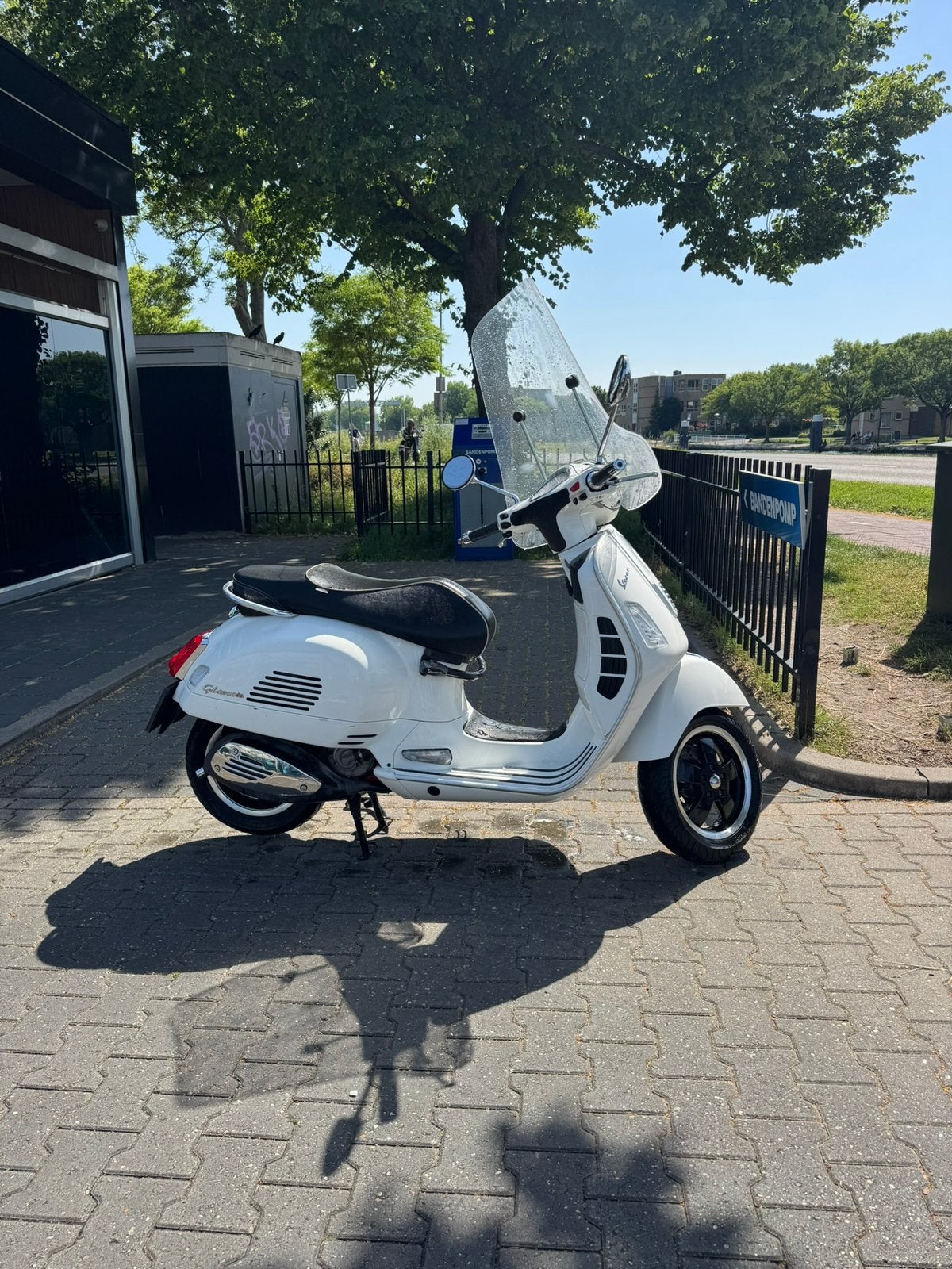 Vespa GTS 300 -Bianco Montebianco 5500 km ABS, Ophalen of Verzenden, Zo goed als nieuw, Benzine, Overige modellen