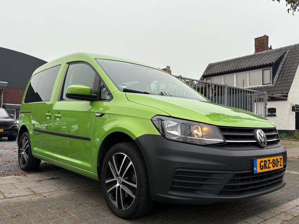Volkswagen Caddy 1.2 TSI rolstoelvervoer 3+1 | 62.414 KM |, Auto's, Volkswagen, Voorwielaandrijving, Stof, Gebruikt, 4 cilinders
