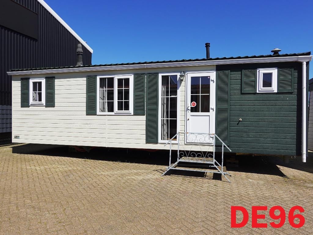 Keurig Maat chalet met middenkamer, dubbel glas, CV te koop, Caravans en Kamperen, Stacaravans, Tot en met 6