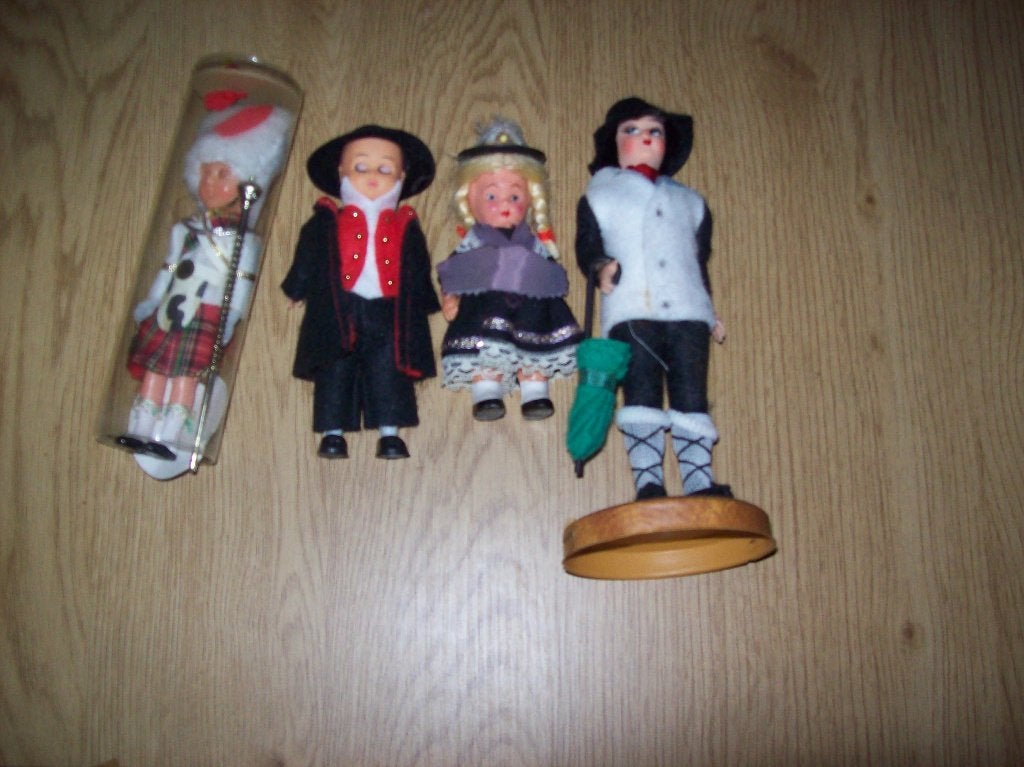 13,15,17, 21cm popjes tesamen superkoopje, Verzamelen, Poppen, Ophalen, Zo goed als nieuw, Pop
