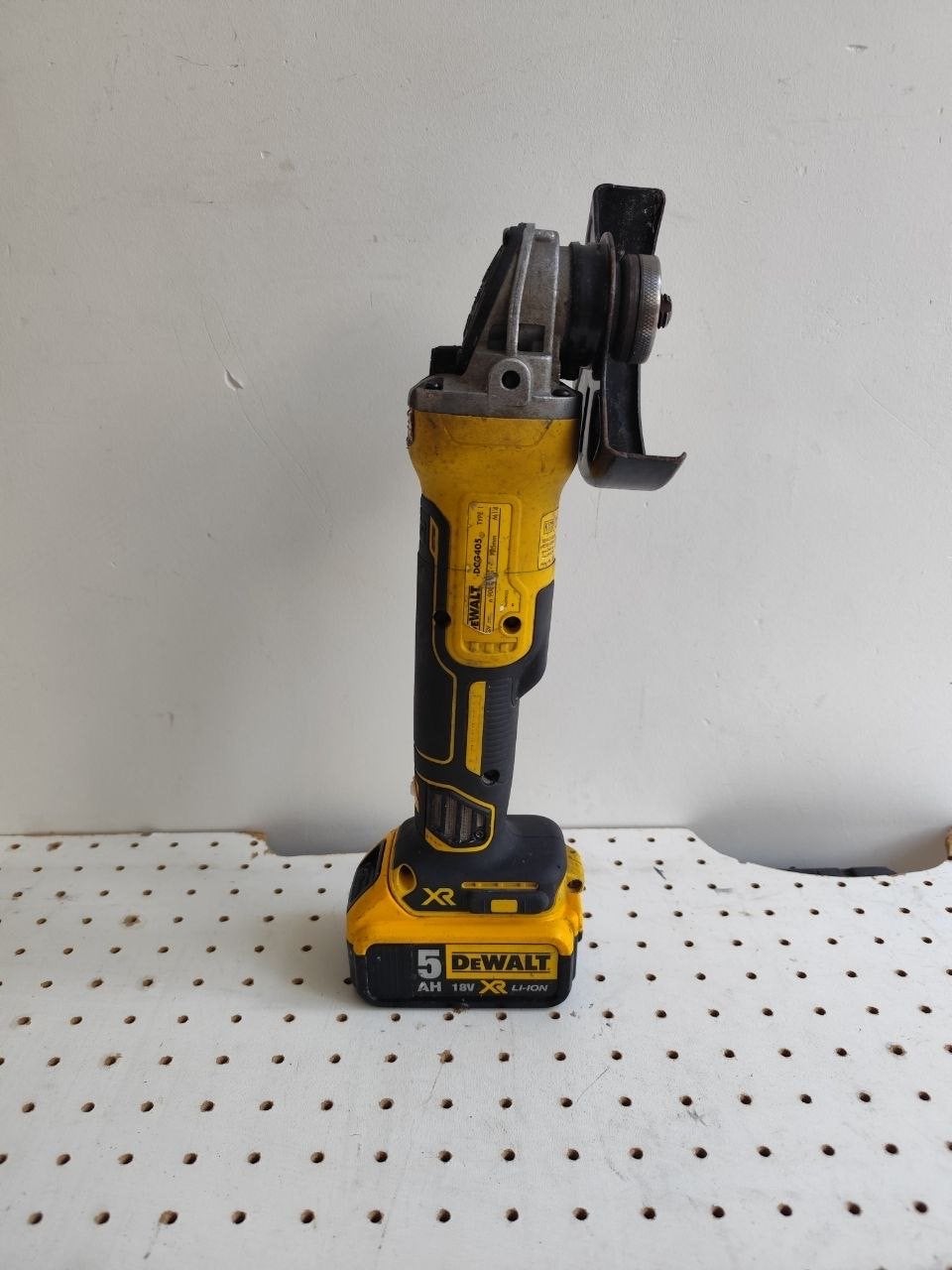 DeWalt DCG405 Accu Haakse Slijper 18V met 5Ah Accu, Ophalen, Gebruikt, Minder dan 600 watt, Overige typen