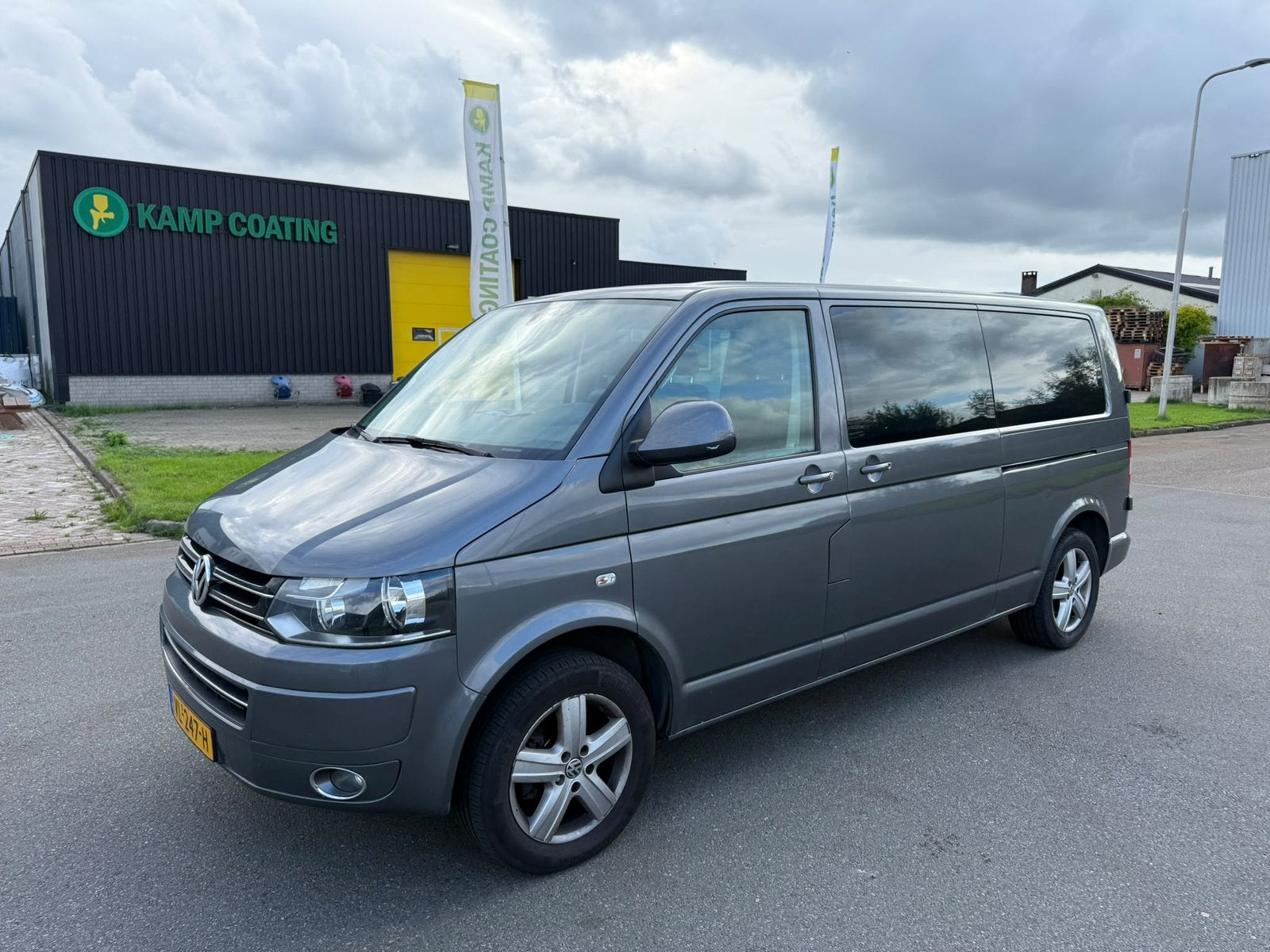Volkswagen Transporter 2.0 TDI 103KW VAN 2015 dubbel Cabine, Auto's, Euro 5, Stof, Zwart, 4 cilinders