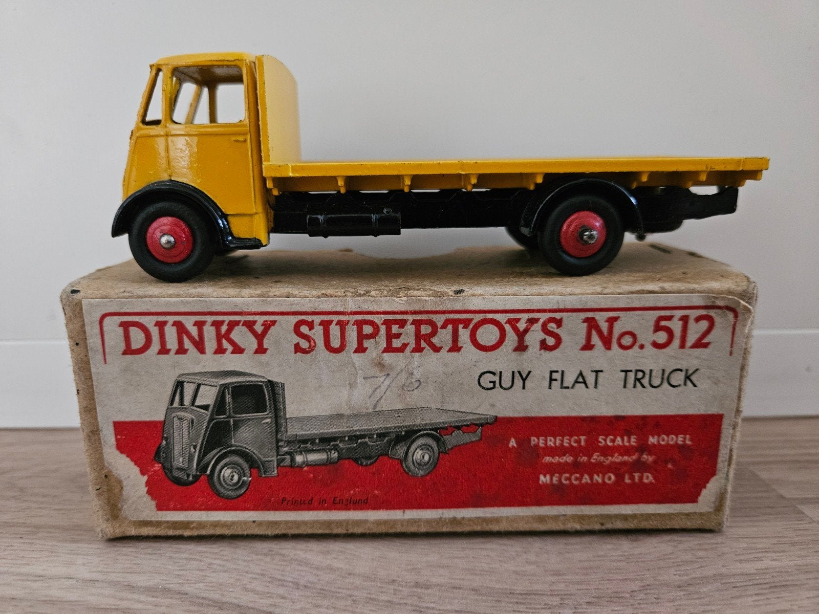 Dinky Supertoys No. 512 Guy Flat Truck met doos, Ophalen of Verzenden, Gebruikt