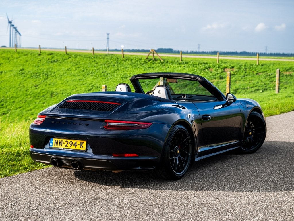 Porsche 911 Cabrio 3.0 Carrera GTS Dealer oh. NAP 2e eig., Auto's, Automaat, Automatische klimaatregeling, Achterwielaandrijving
