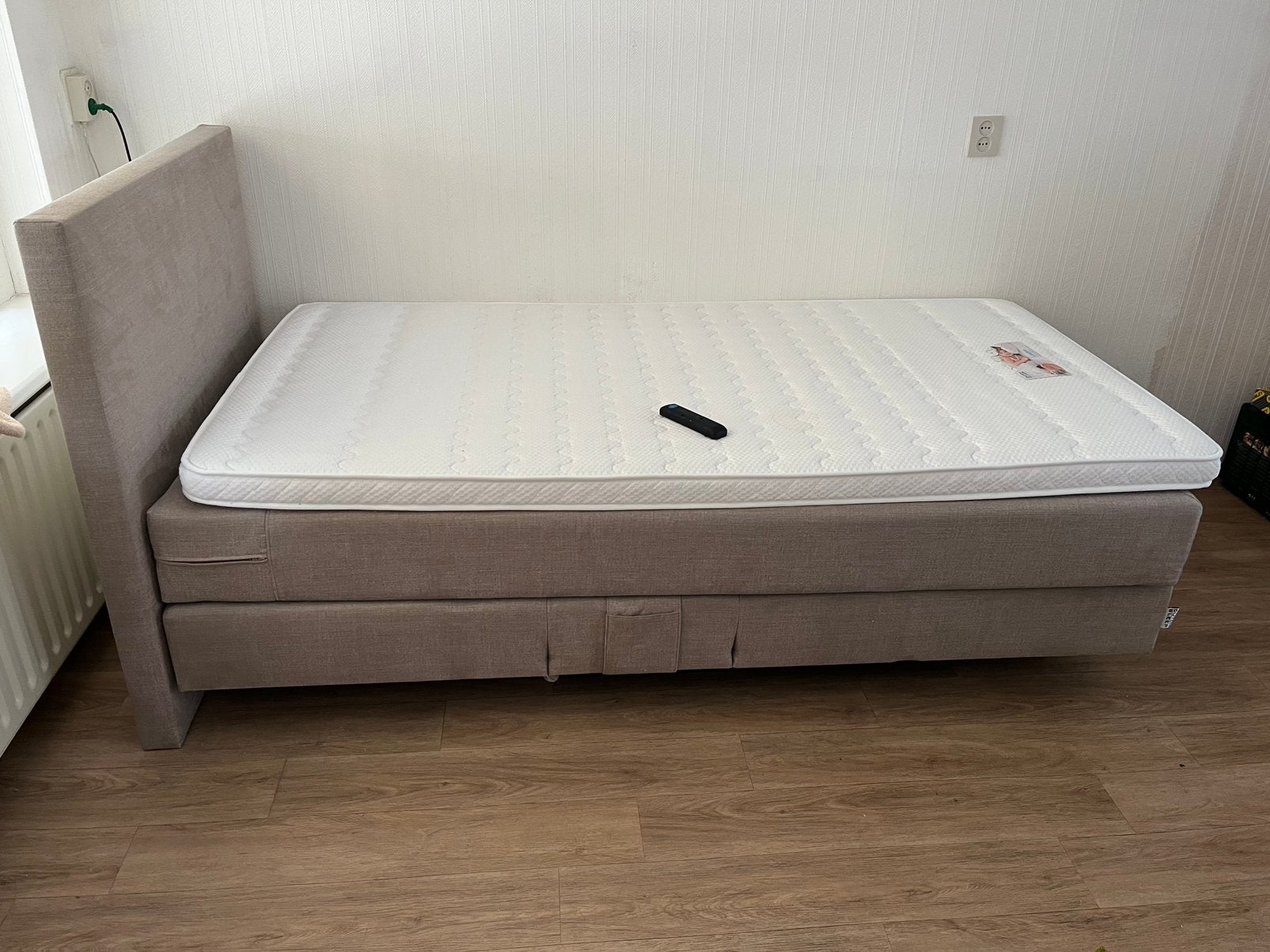Elektrische Boxspring, Ophalen, 100 cm, Eenpersoons, Bruin