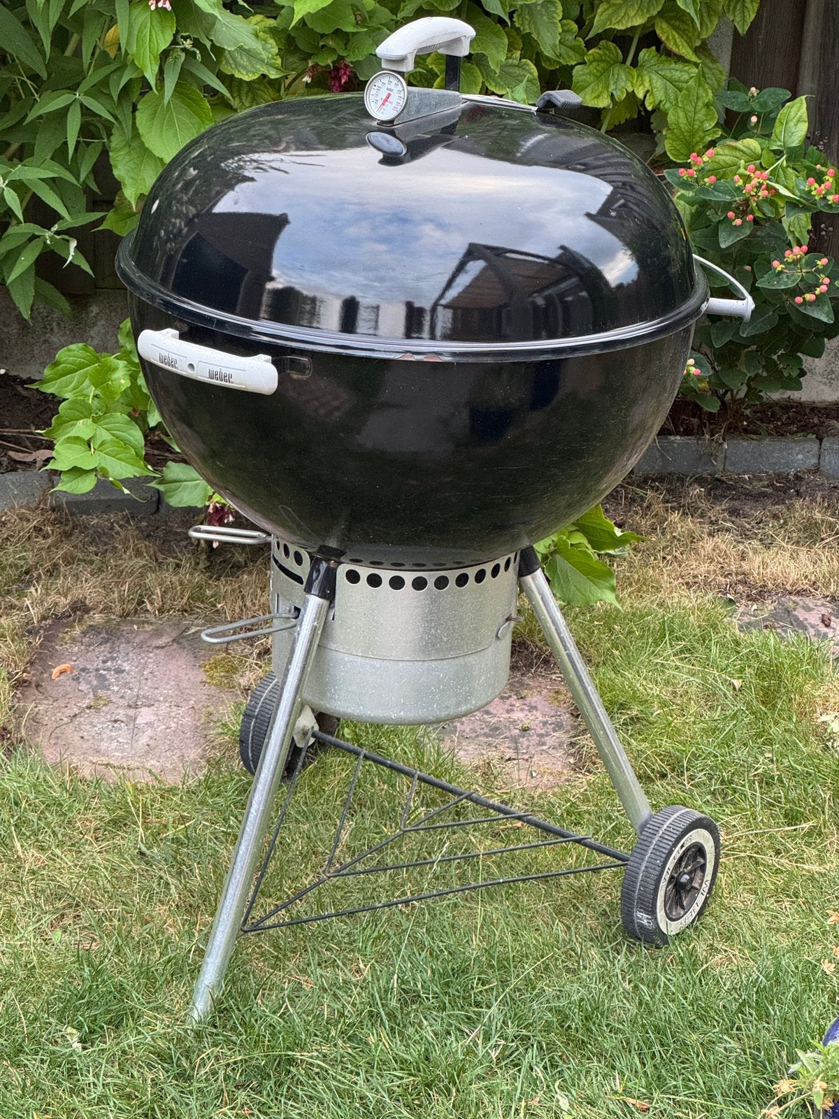 Weber 57cm gietijzer rooster, Tuin en Terras, Houtskoolbarbecues, Ophalen, Gebruikt