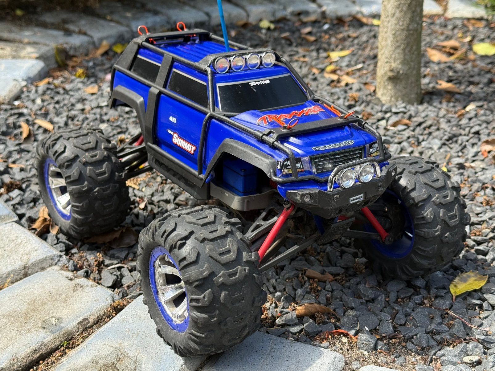 Traxxas Summit 1/16 rc auto , 4wd , compleet RTR, Hobby en Vrije tijd, Modelbouw | Radiografisch | Auto's, Elektro, Gebruikt, Auto offroad