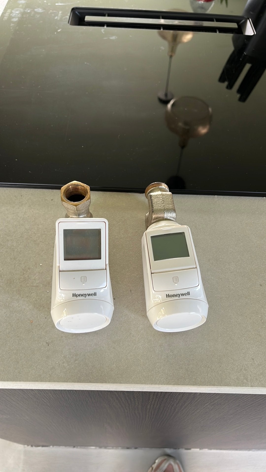 2x Honeywell HR 92 thermostaat, Doe-het-zelf en Verbouw, Ophalen, Zo goed als nieuw