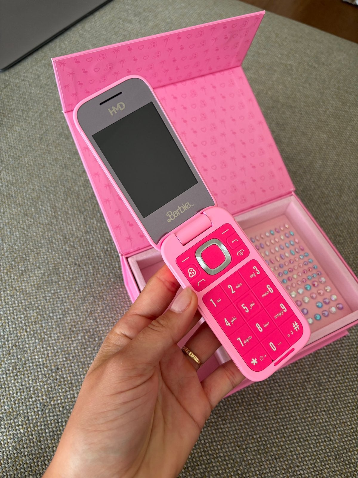 Nokia 2660 Flip Barbie telefoon, Fysiek toetsenbord, Inklapmodel, Ophalen of Verzenden, Zo goed als nieuw