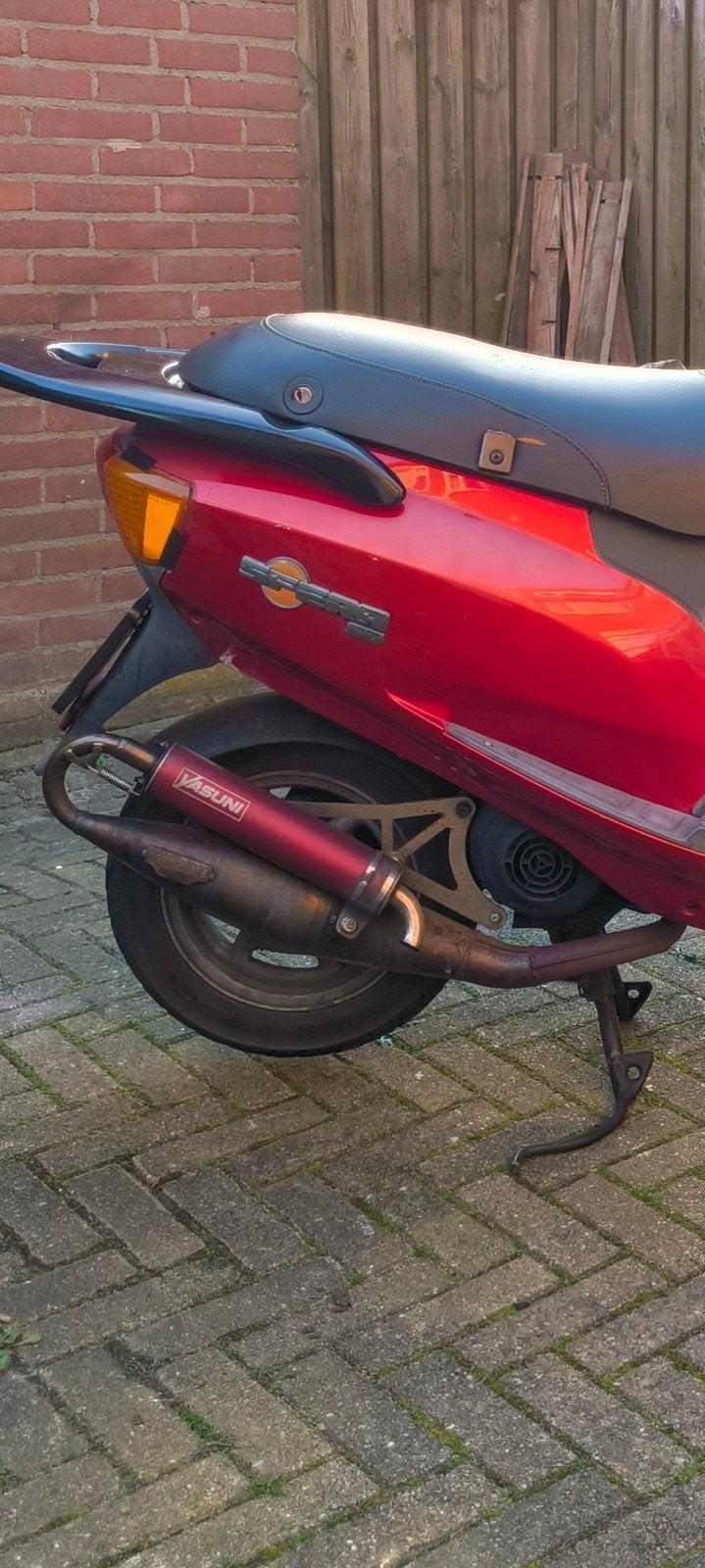 Yasuni R uitlaat voor Piaggio 2-takt (Gebruikt), Fietsen en Brommers, Brommeronderdelen | Scooters, Ophalen of Verzenden, Gebruikt
