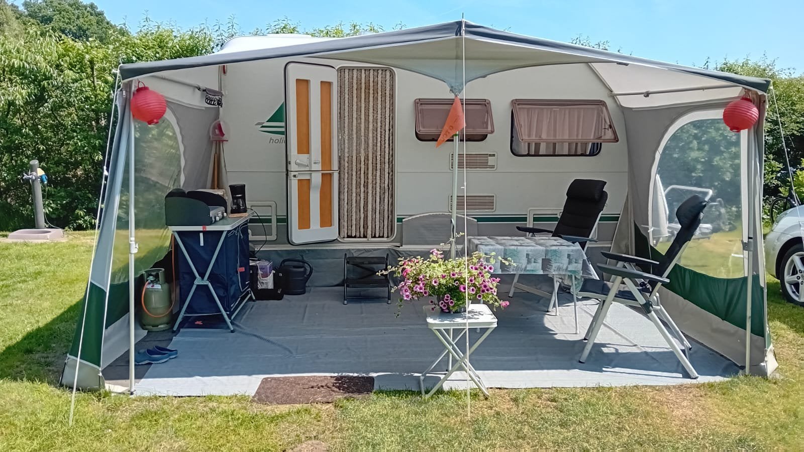 Eifelland Holiday 395 (2006) | Zeer nette staat, Vast bed, Rondzit, Tot en met 4, Fietsenrek