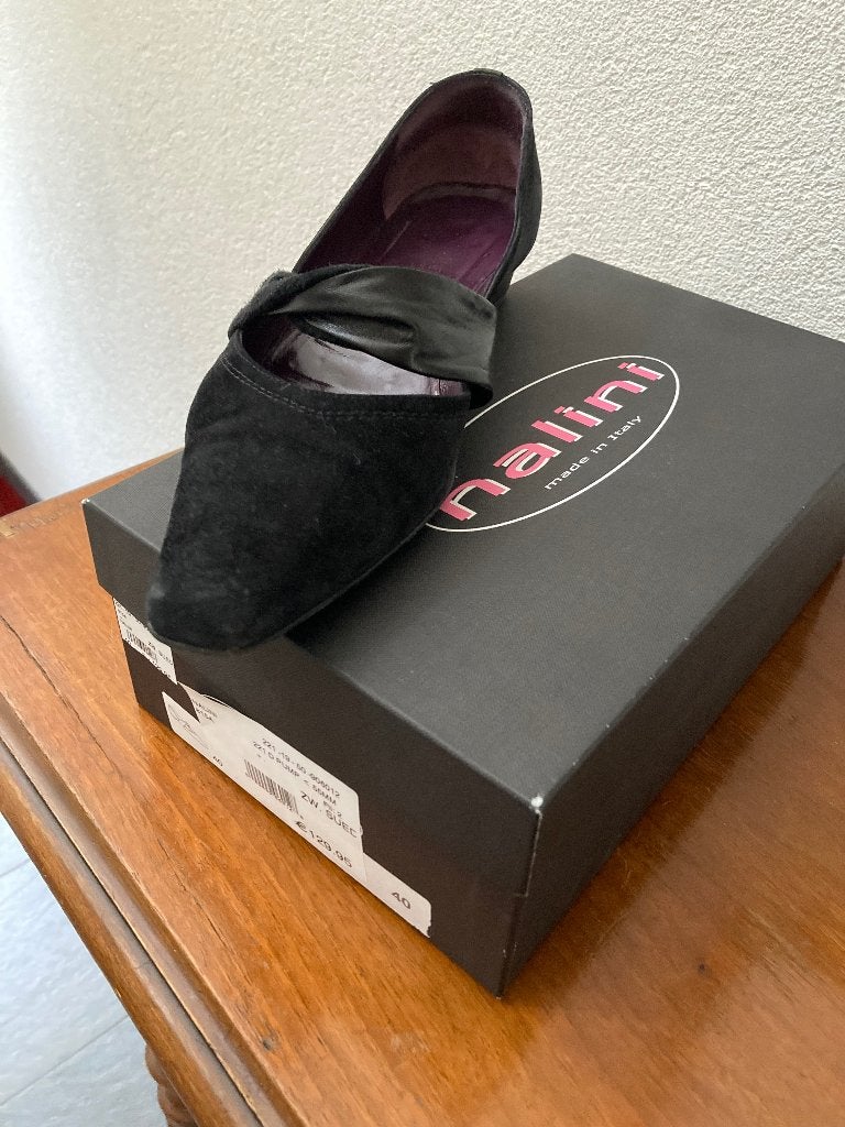Nalini Zwarte Suede Schoenen Maat 40, Kleding | Dames, Pumps, Zwart, Gedragen, Ophalen