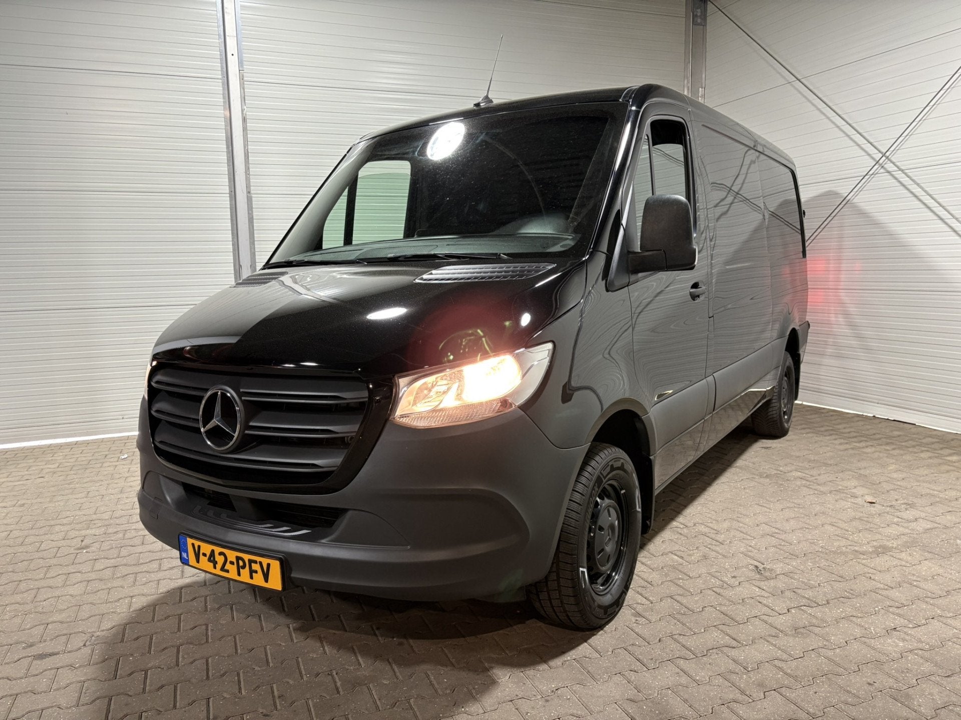 Mercedes-Benz Sprinter 317 1.9 CDI L2H1 3-Zits, Trekhaak, Cr, Auto's, Automaat, Gebruikt, 4 cilinders, Verwarmde buitenspiegels