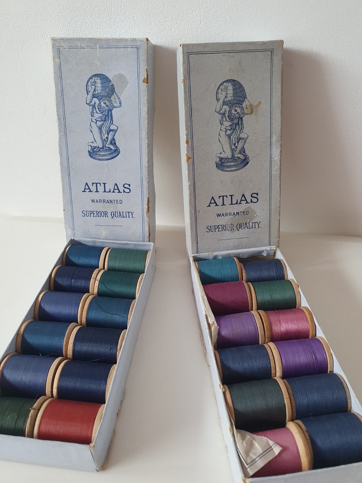 Vintage 24 naaigaren in originele doos, super kwaliteit., Ophalen of Verzenden