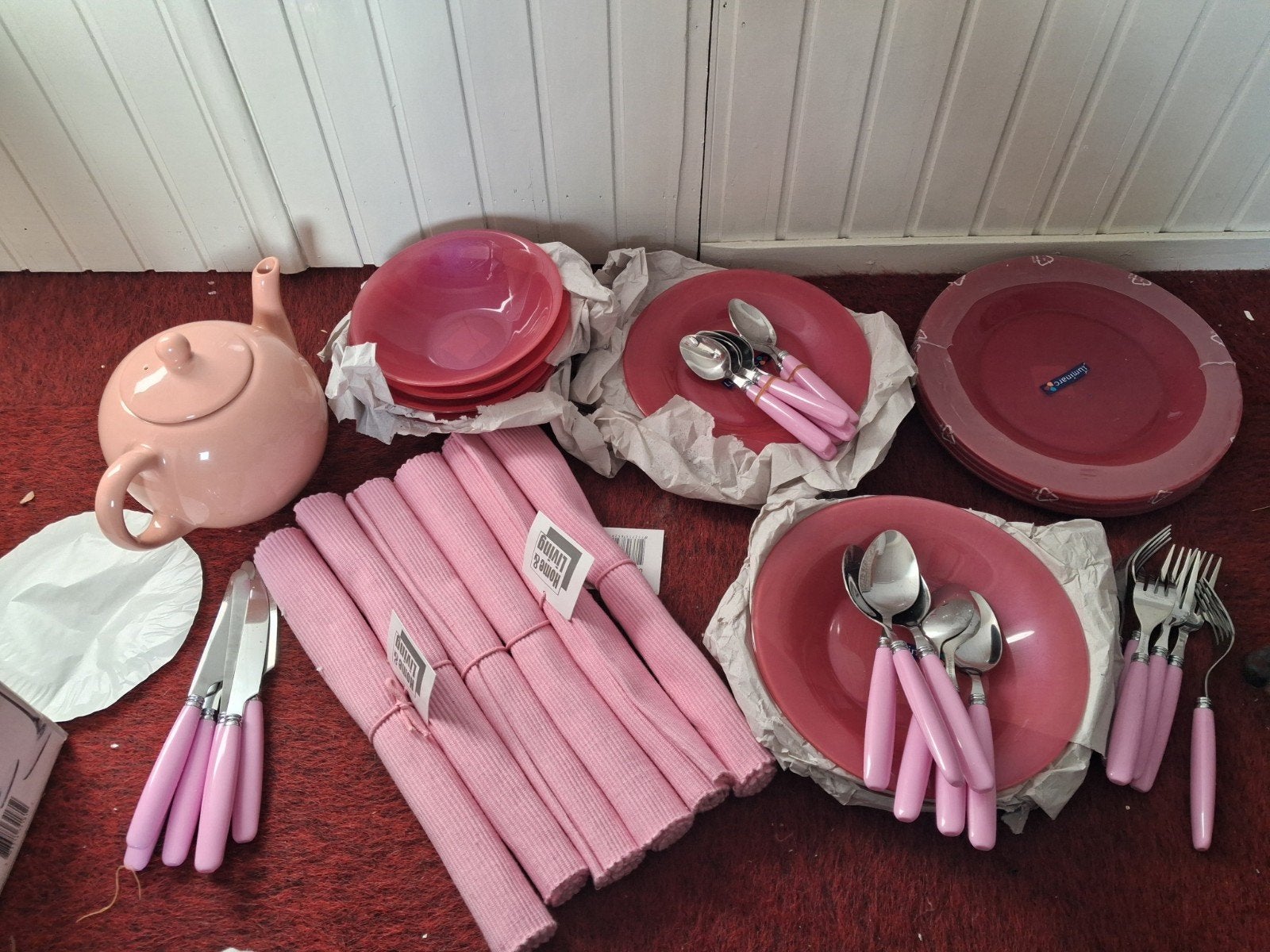 6 persoons Luminarc Servies Roze - Borden, Kommen, Theepot &, Ophalen, Overige merken, Nieuw, Glas