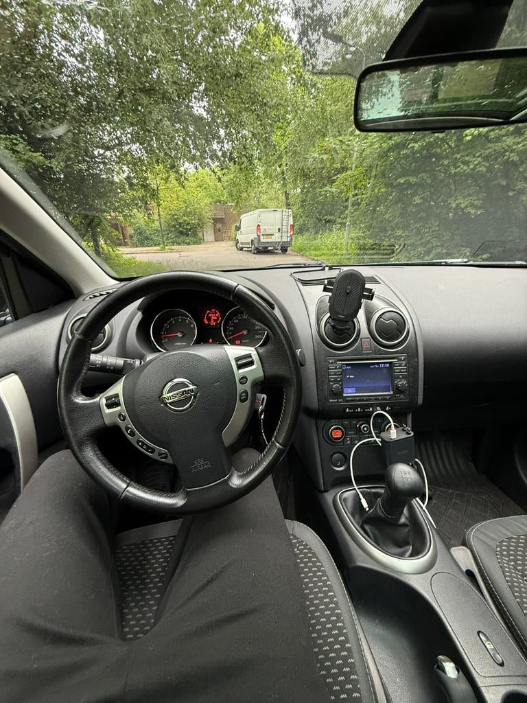 Nissan Qashqai+2 1.6 2009 Zwart, Voorwielaandrijving, 4 cilinders, 7 stoelen, Zwart
