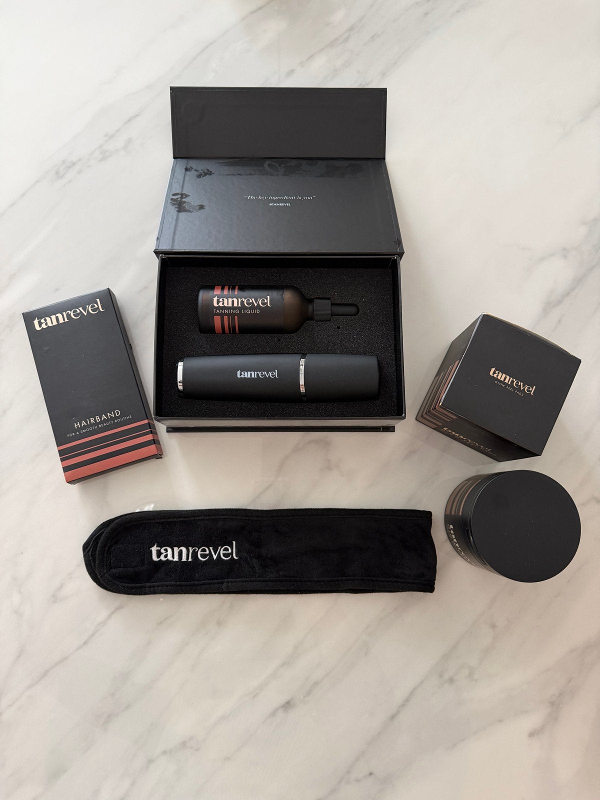 Tanrevel Tanning Liquid & Spray Kit - Nieuw in doos, Ophalen of Verzenden, Nieuw, Zonnebrand of After Sun