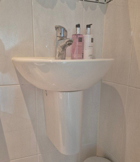 Laufen hangtoilet met Fontein, Ophalen of Verzenden, Toilet
