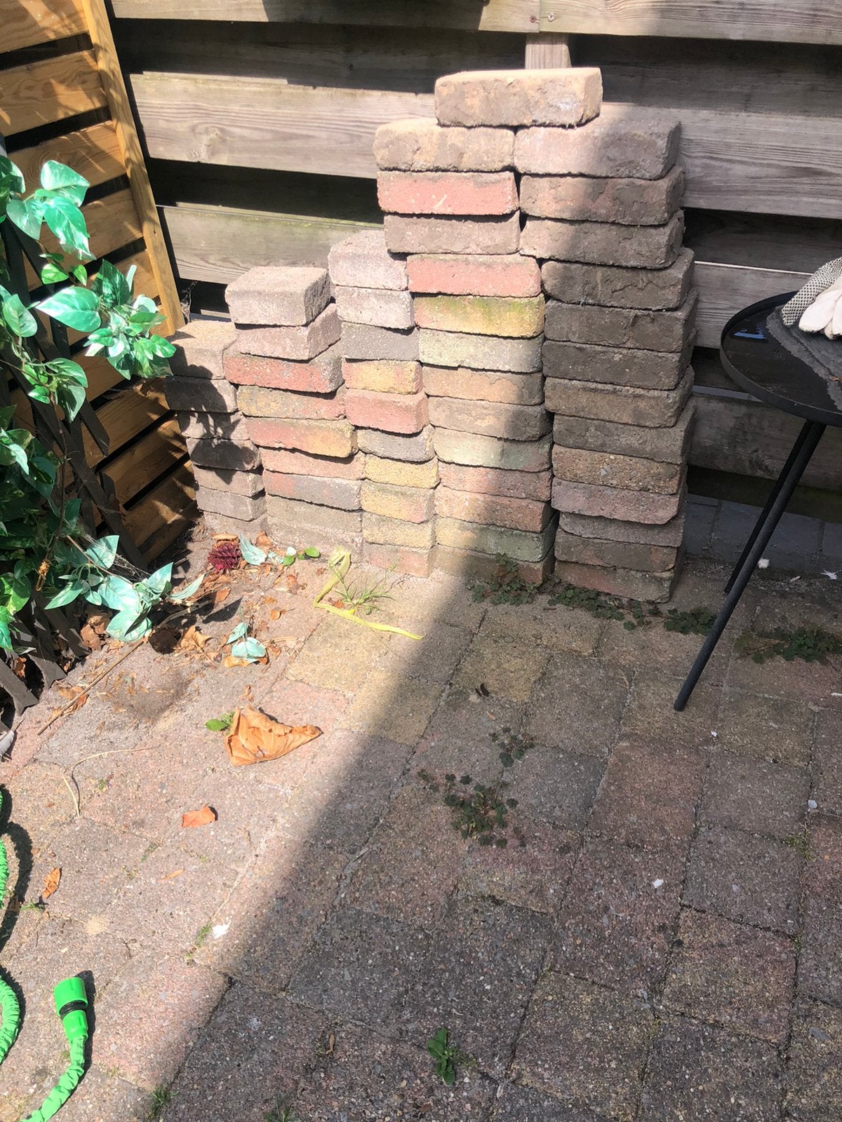 klinkers en terrastegels zand palissade paaltjes, Tuin en Terras, Tegels en Klinkers, Ophalen, Gebruikt, Klinkers, 10 m² of meer