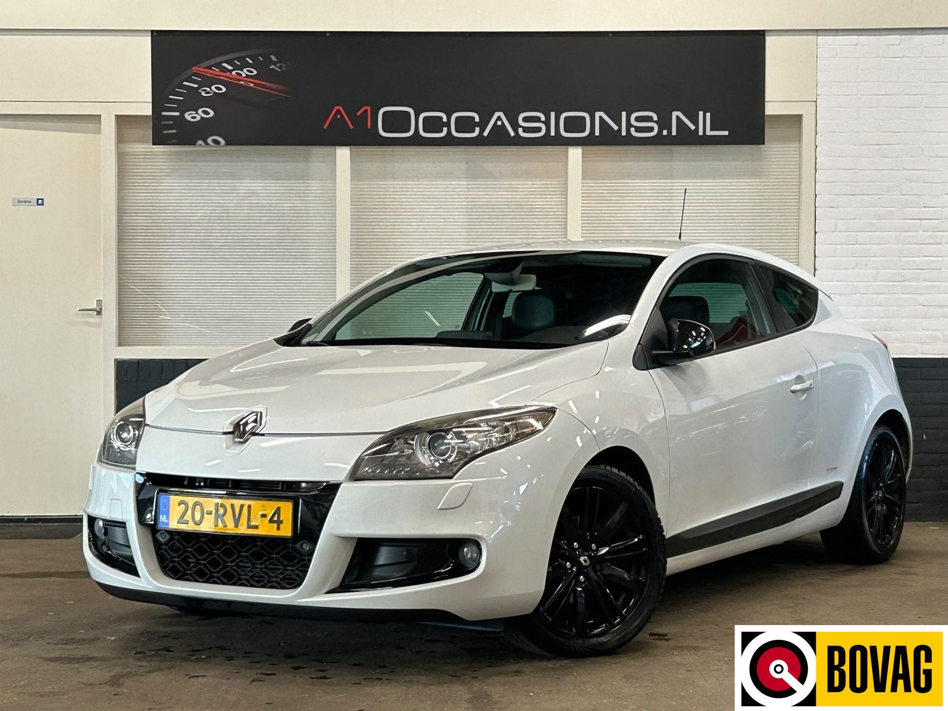 Renault Mégane Coupe 1.4 TCe Monaco GP (bj 2011), Auto's, Voorwielaandrijving, Euro 5, Gebruikt, 4 cilinders
