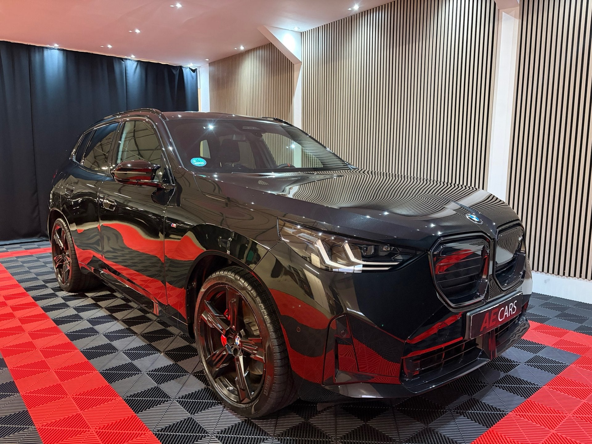 BMW X3 M50 398pk Aut 2025 Zwart M Sportpakket Pro | Pano |, Auto's, Gebruikt, Met garantie (alle), 2500 kg, Zwart