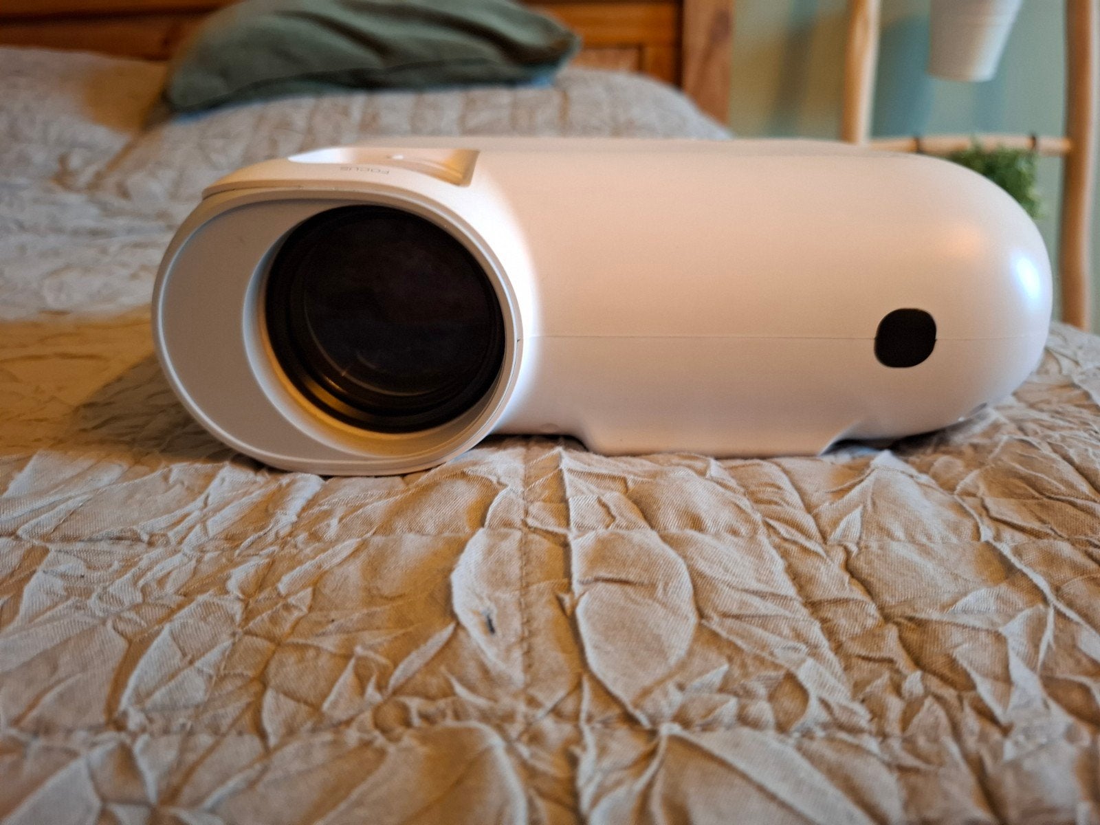 Yoton Y7 Mini Beamer - Complete Home Cinema Set + Chromecast, Yoton, LED, Ophalen of Verzenden, Zo goed als nieuw