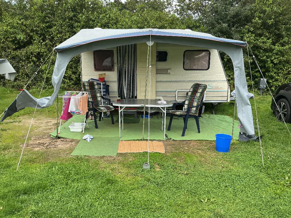 Caravan caravailler Silver. 395., Treinzit, Dwarsbed, Particulier, 500 - 750 kg