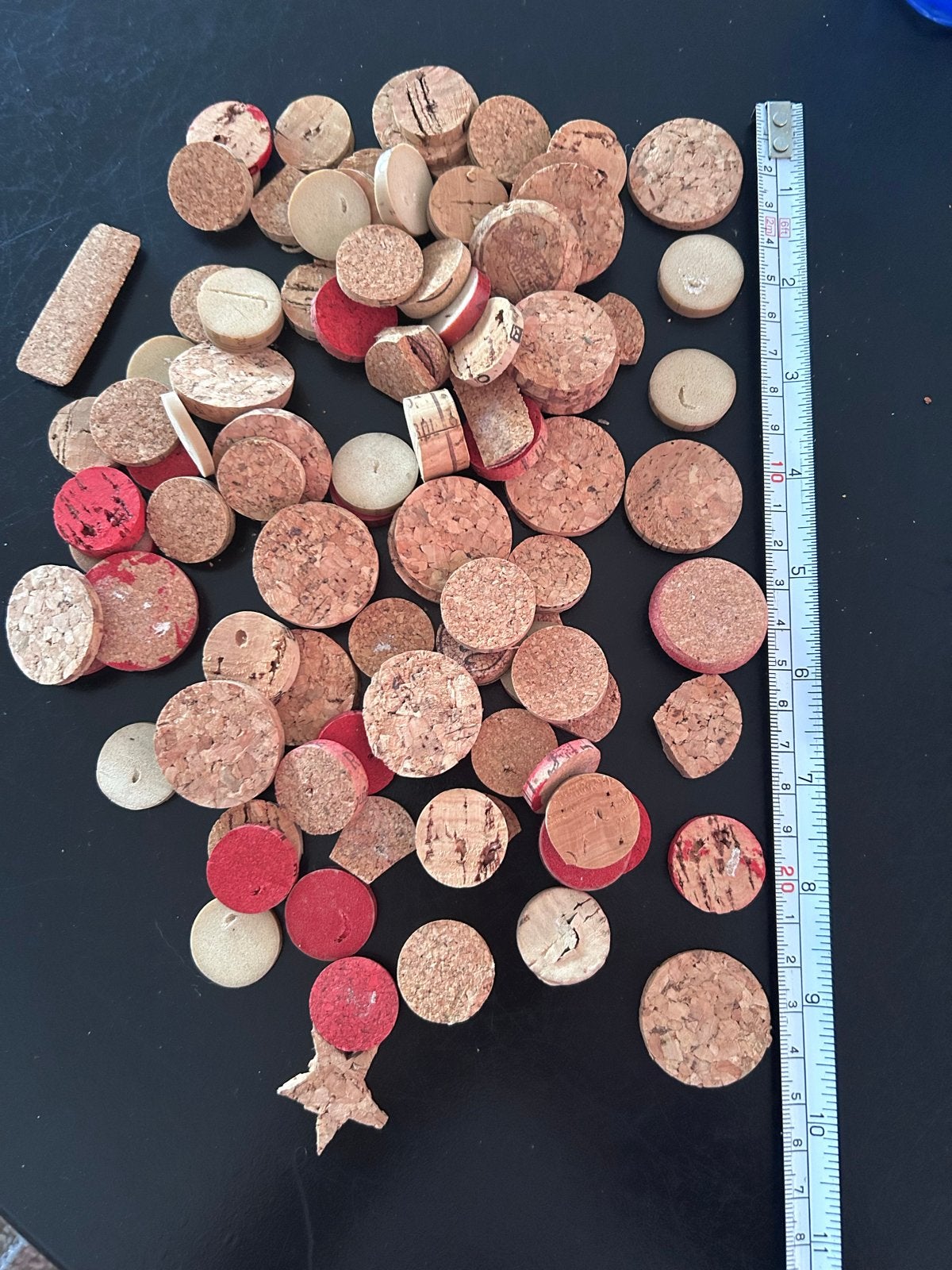 Kurk knutselmateriaal - Diverse vormen en maten, Gebruikt, Overige thema's, Meerkleurig, Ophalen of Verzenden