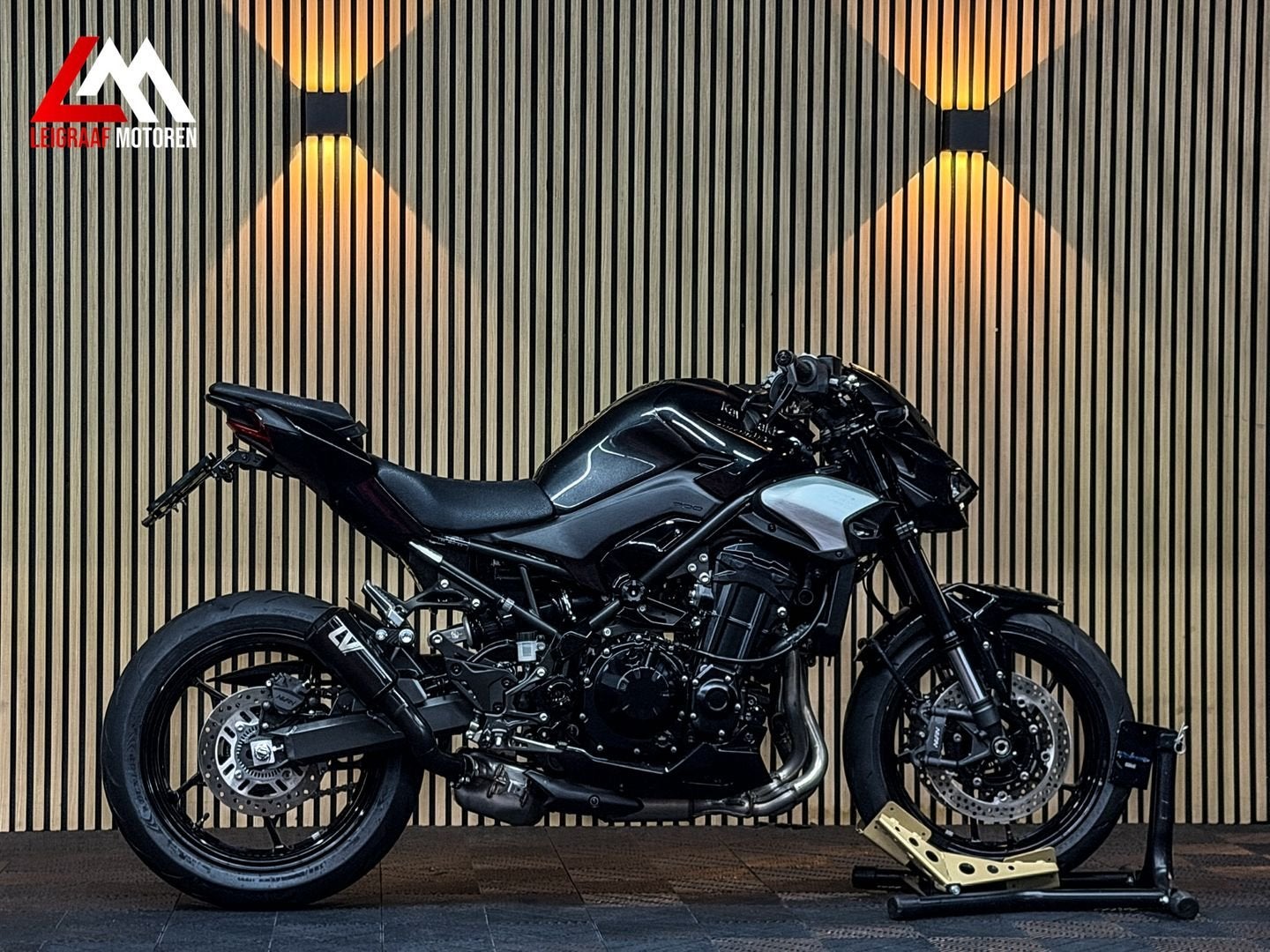KAWASAKI Z900 PERFORMANCE - 2025 - Leovince - Quickshifter, 4 cilinders, 948 cc, Bedrijf, Onbekend