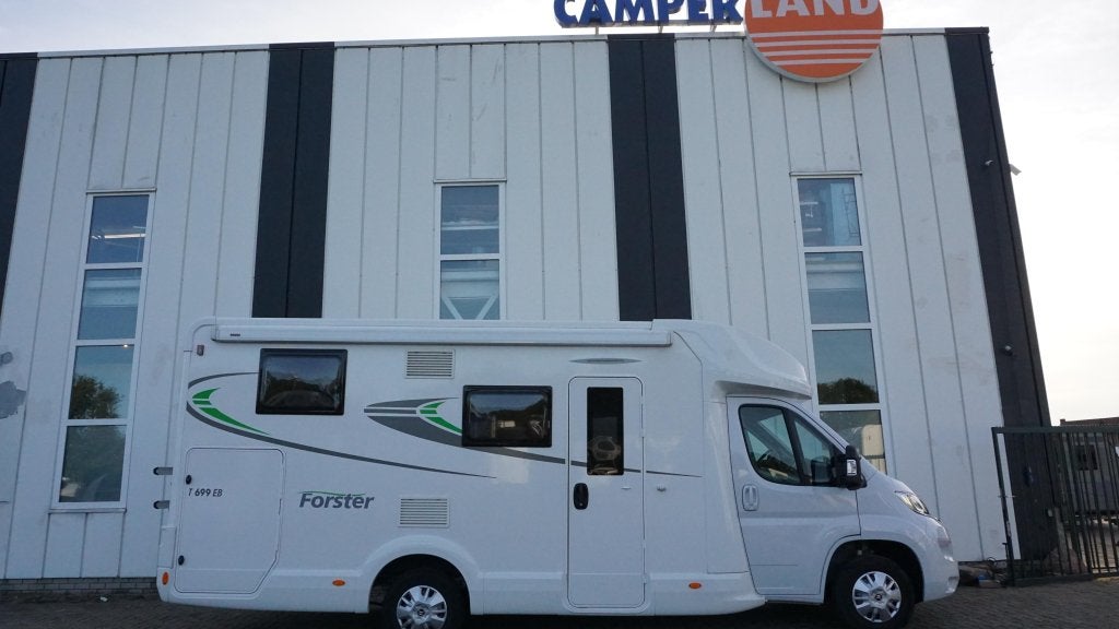 Forster T699 EB ACTIE, Caravans en Kamperen, Overige merken, Ringverwarming, 6 tot 7 meter, Bedrijf
