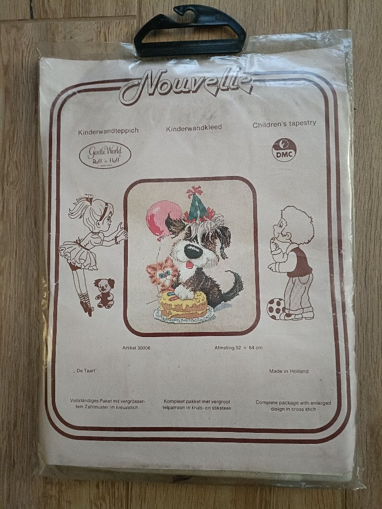 NIEUW!! Vintage pakket Kinderwandkleed DMC 52 x 64 cm (BL3), Ophalen of Verzenden, Nieuw, Handborduren, Borduurpakket