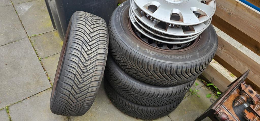 Hankook winterbanden met velg. 5X112 195/65R15, Ophalen, Gebruikt