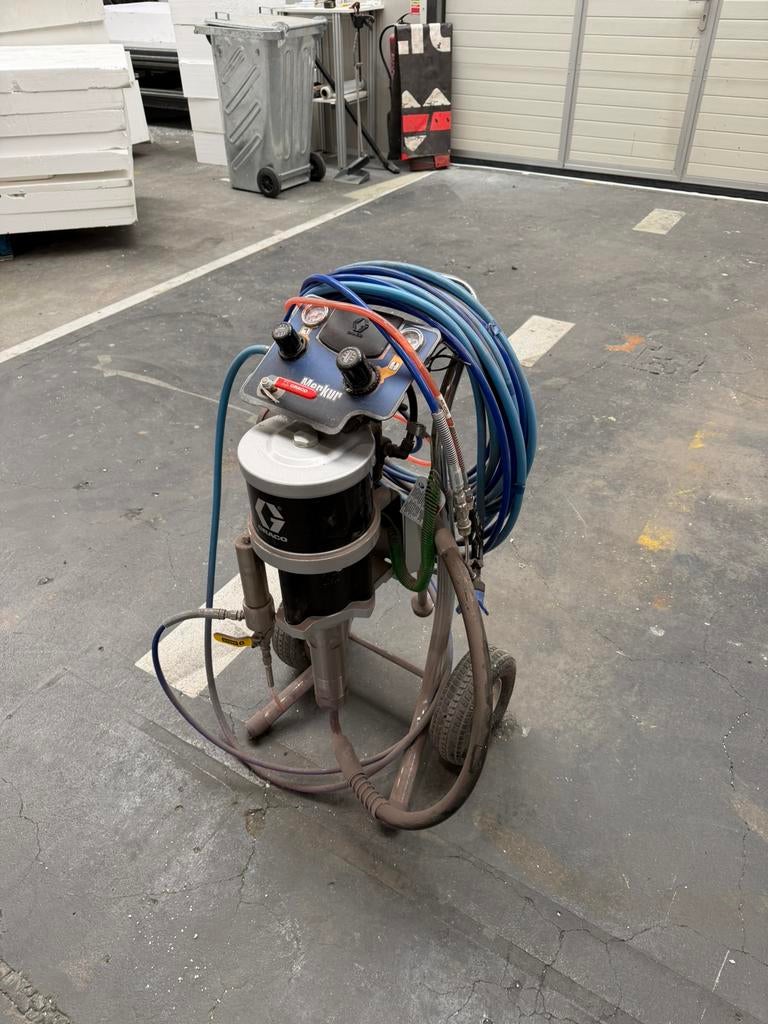 Graco Merkur verfspuitinstallatie +Graco G40 pistool (nieuw), Doe-het-zelf en Verbouw, Schildersmaterialen, Ophalen, Nieuw, Verfspuit of Verfpomp