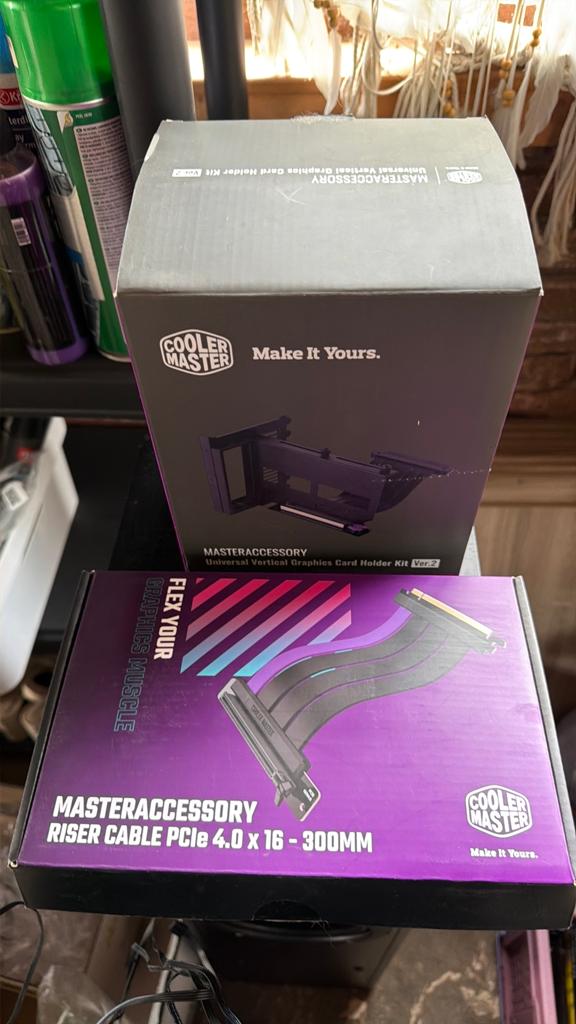 Cooler Master Vertical GPU Holder V2 PCIe 3.0 én extra 4.0, Ophalen of Verzenden, Zo goed als nieuw, DDR4