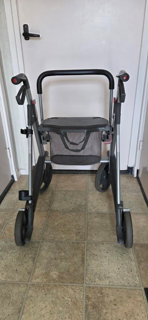 Rollator van de ANWB active, Diversen, Rollators, Gebruikt, Ophalen
