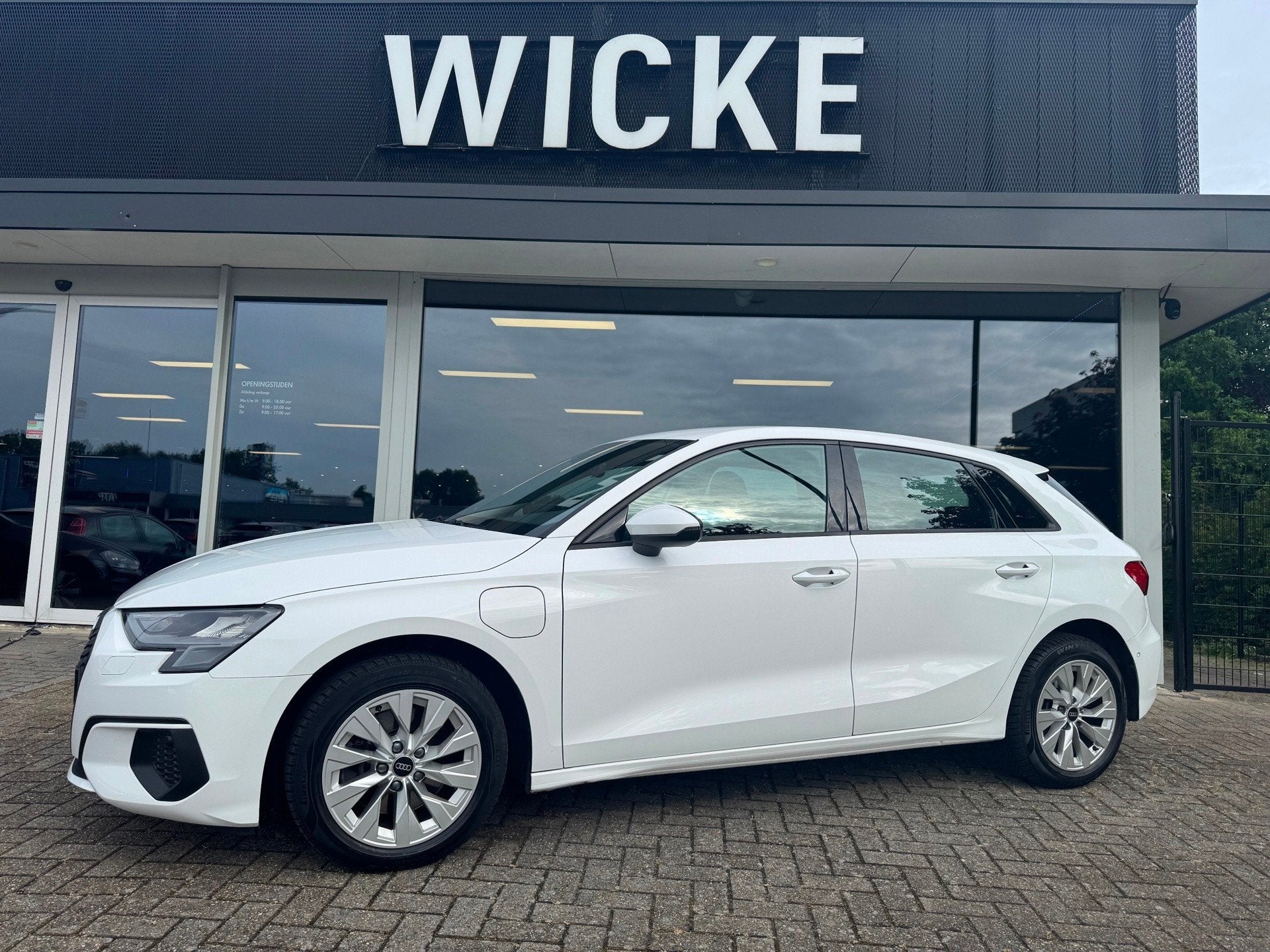 Audi A3 Sportback 40 TFSI e Edition Automaat Led, 1525 kg, Gebruikt, Euro 6, 4 cilinders