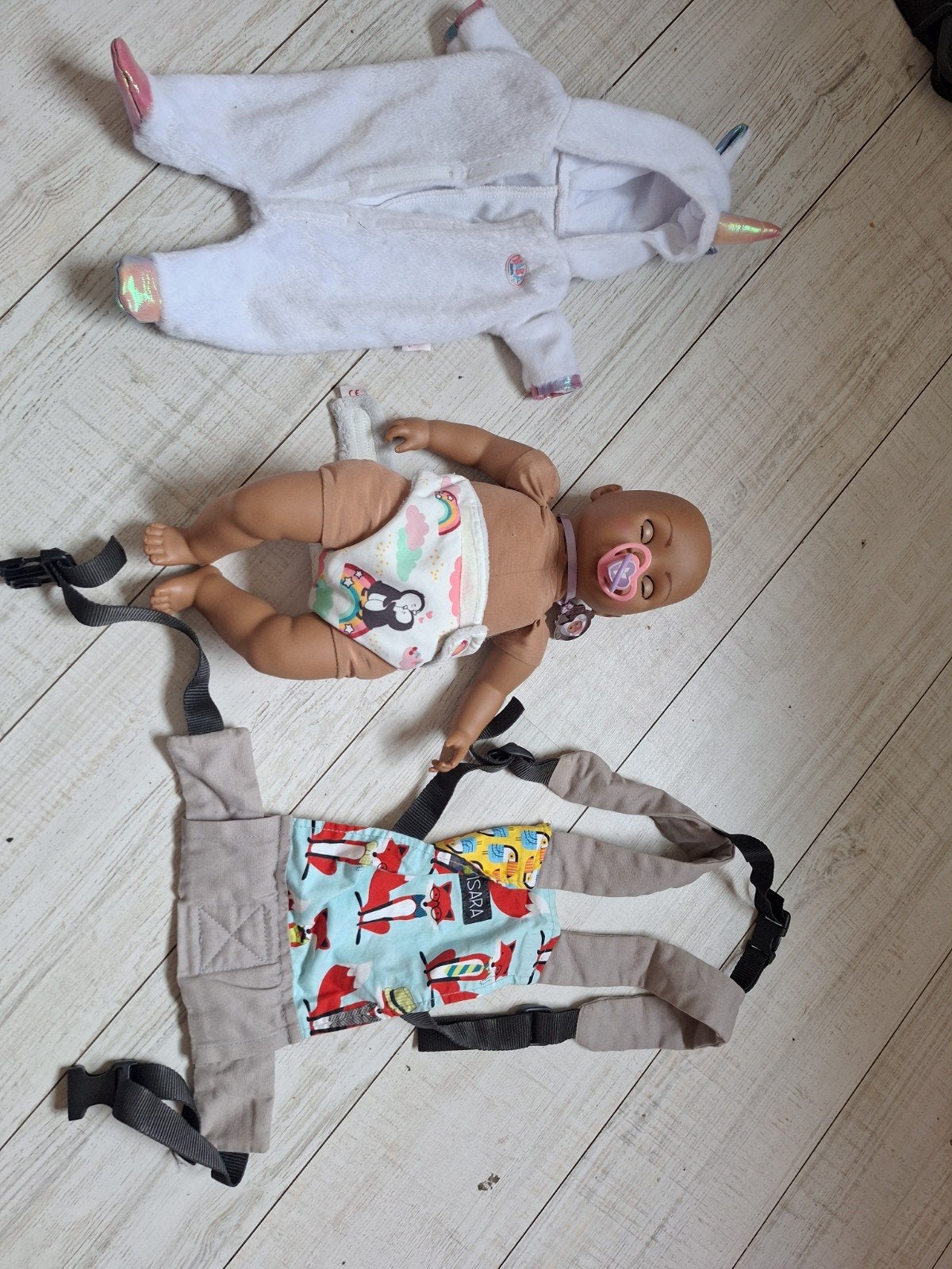werkende Baby pop van zapf creation met veel accessoires en, Ophalen, Gebruikt, Babypop