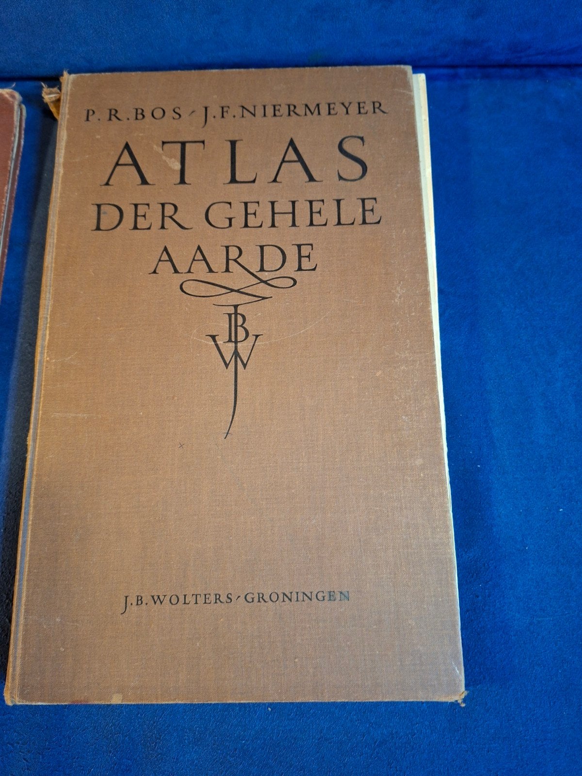 Historische schoolatlas: Atlas der Gehele Aarde (P.R. Bos), Gelezen, Bosatlas, P.R. Bos, J.F. Niermeyer, Ophalen of Verzenden