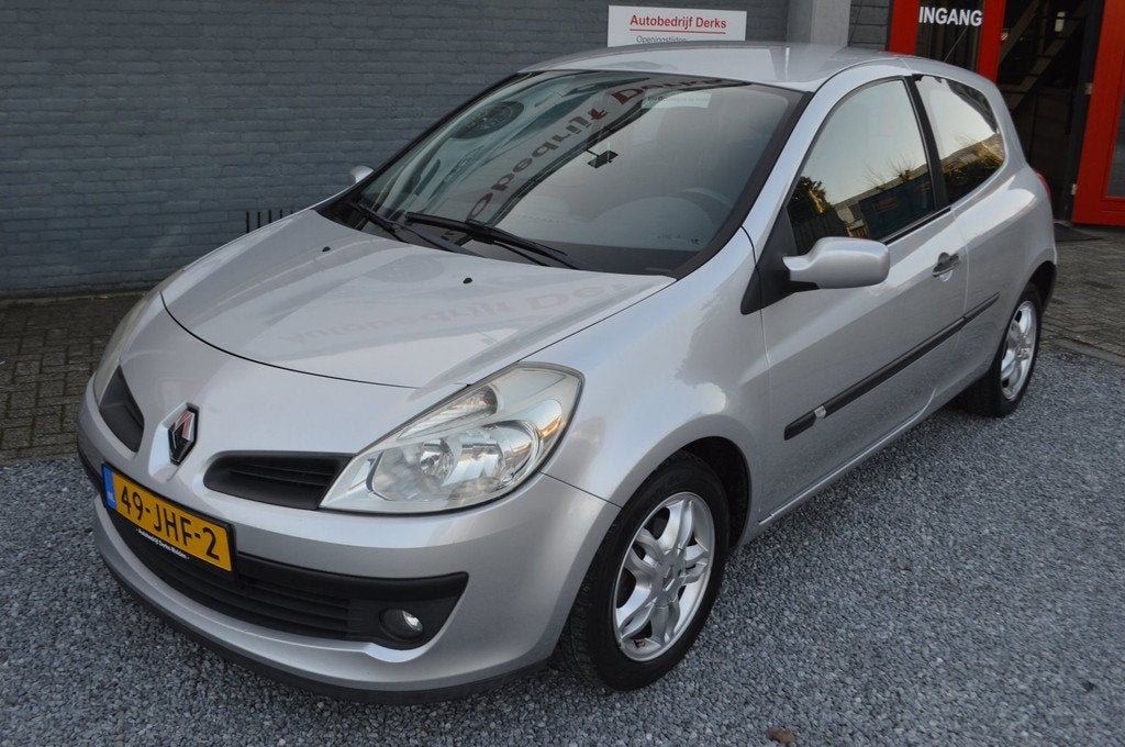 Renault Clio 1.2-16V Collection Airco Stuurbekrachtiging Jaa, Auto's, Renault, Voorwielaandrijving, Gebruikt, 4 cilinders, 1055 kg