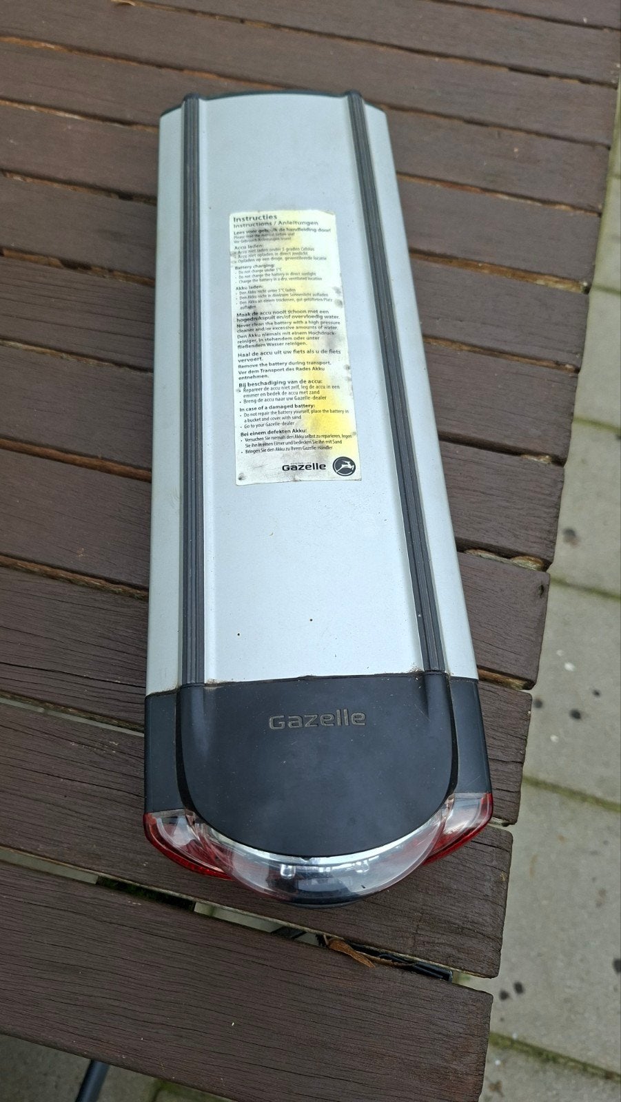 Gazelle accu ( kapot ), Fietsen en Brommers, Gebruikt