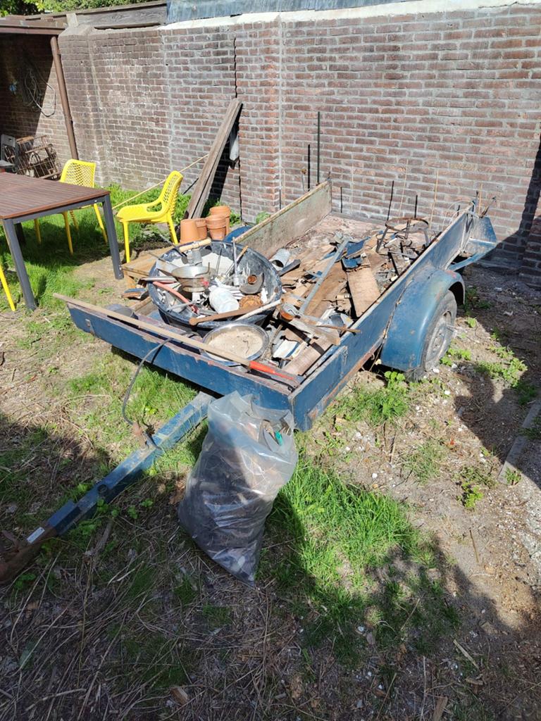Aanhanger oud ijzer, Ophalen, Gebruikt