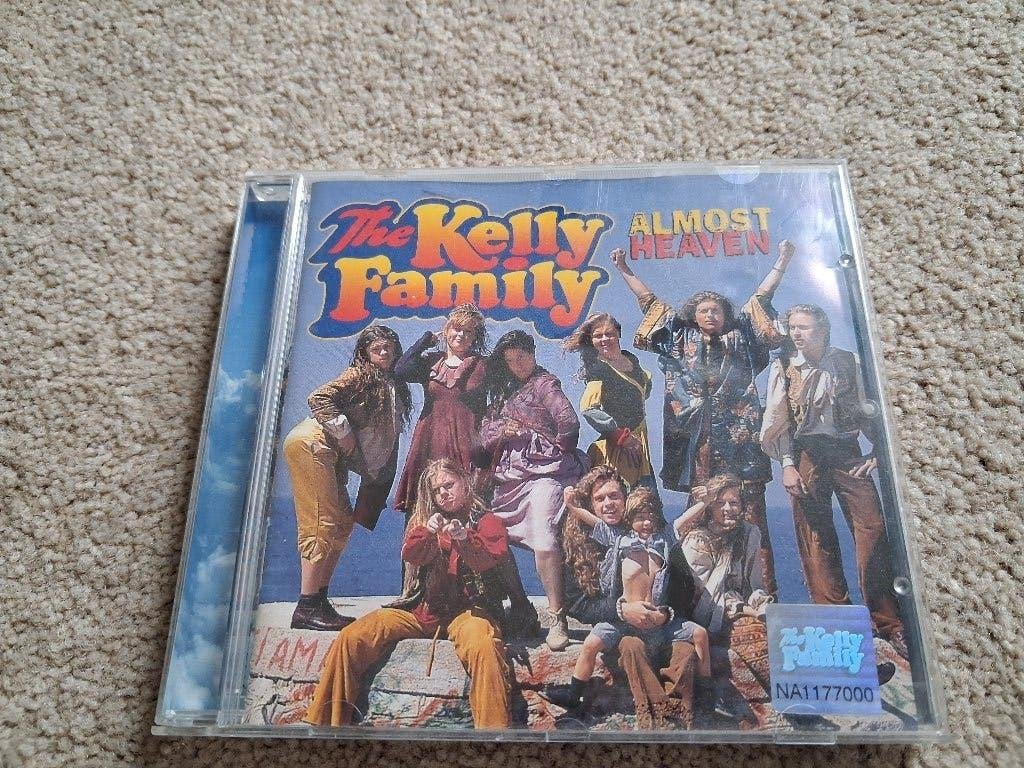 The Kelly Family - Almost Heaven, Gebruikt, Pop, Ophalen of Verzenden, Inclusief boekje