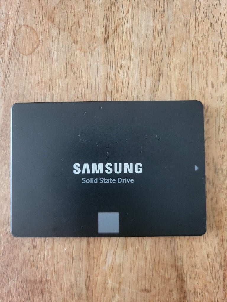 Samsung SSD 860 EVO 250GB - Zo goed als nieuw, Computers en Software, Intern, Verzenden, Zo goed als nieuw, Samsung