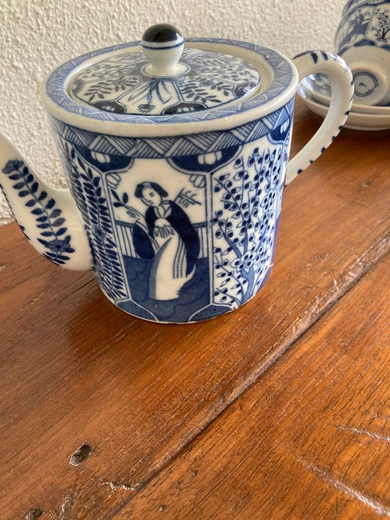 Servies met Chinese figuren, Ophalen of Verzenden