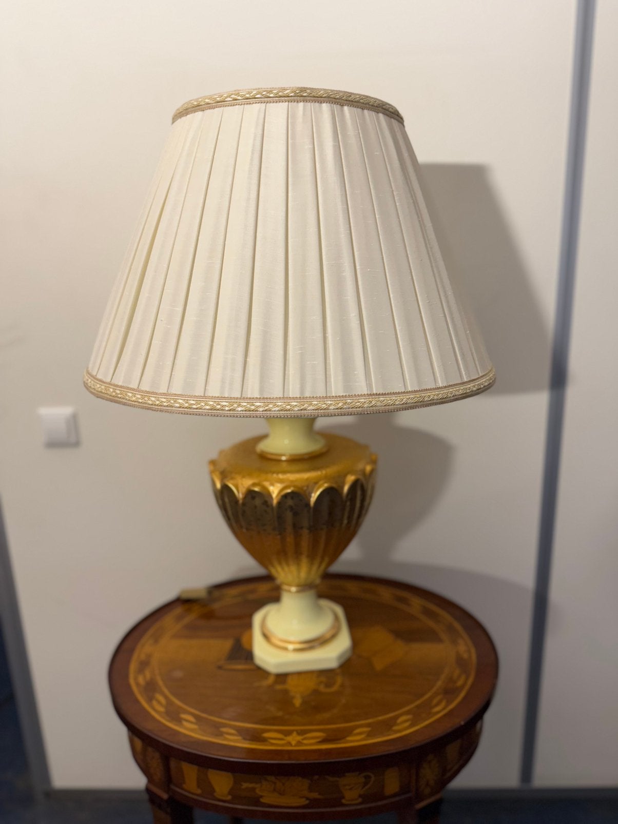 Chique schemerlamp prachtige vaas met mooie kap, Huis en Inrichting, Lampen | Tafellampen, Ophalen, Zo goed als nieuw, Schemerlamp