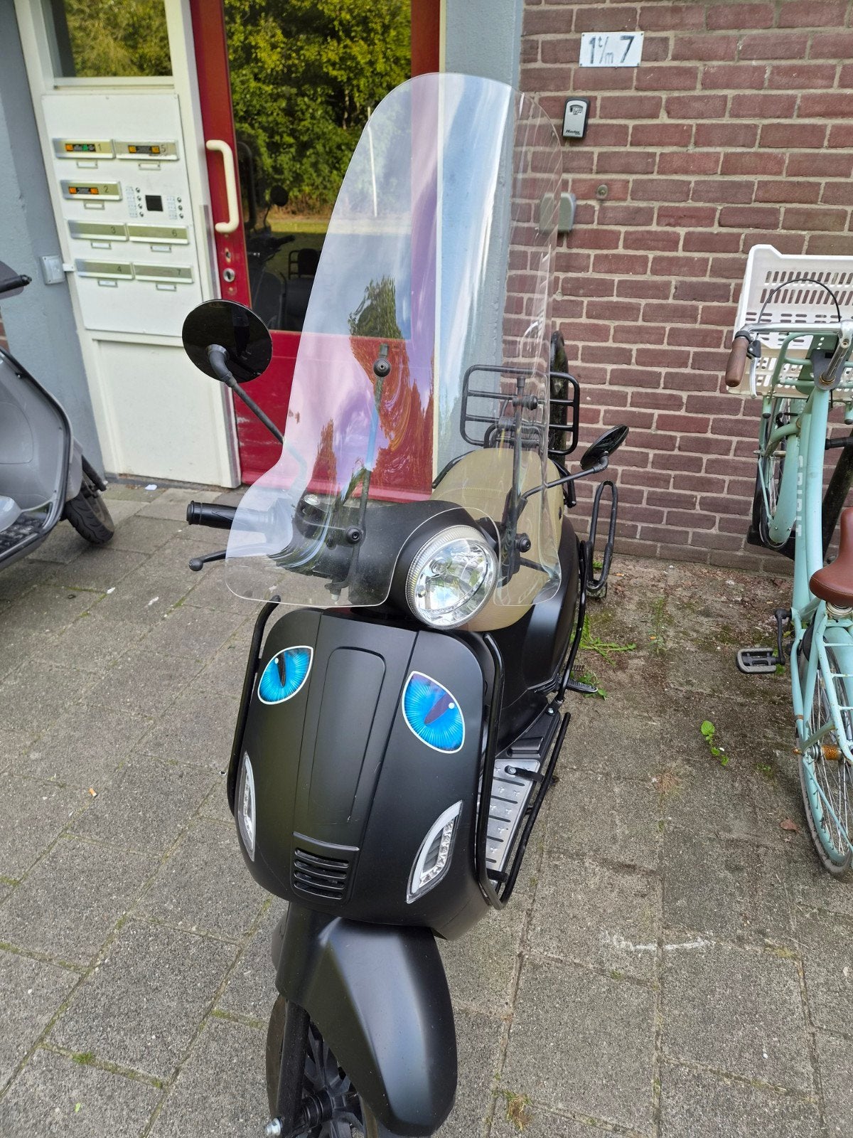teyin scooter - Mat zwart met windscherm, Ophalen, Gebruikt, Benzine, Overige merken