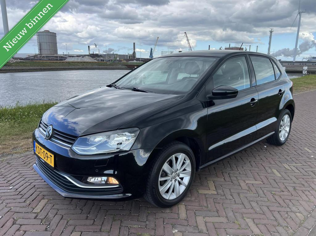 Volkswagen Polo 1.0 Bluemotion AIRCO|CRUISE|PDC V+A|NW APK, Auto's, Stof, Gebruikt, Zwart, Handgeschakeld